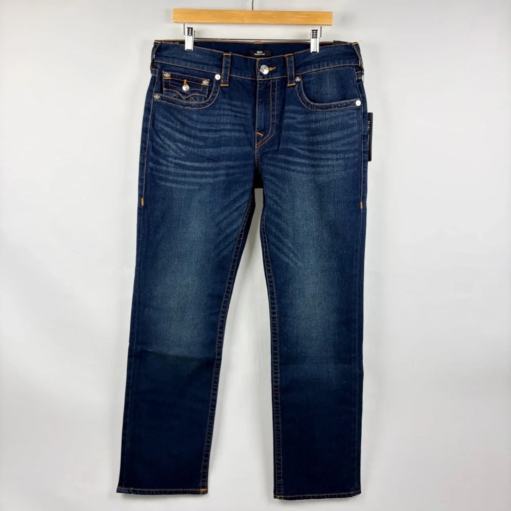 True Religion Ricky Straight Jeans Mens 34x32 Dark Wash Flap Pocket NWT - Picture 3 of 14